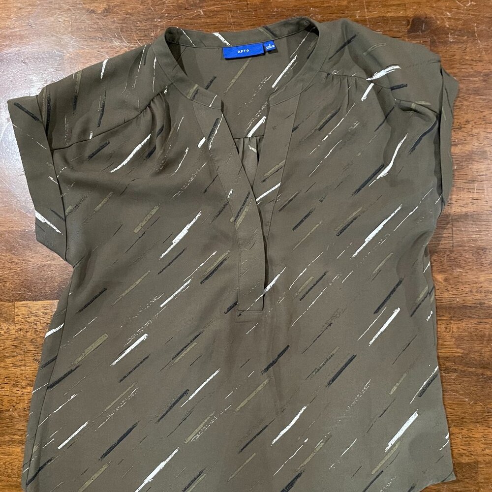 Apt. 9 women's olive blouse